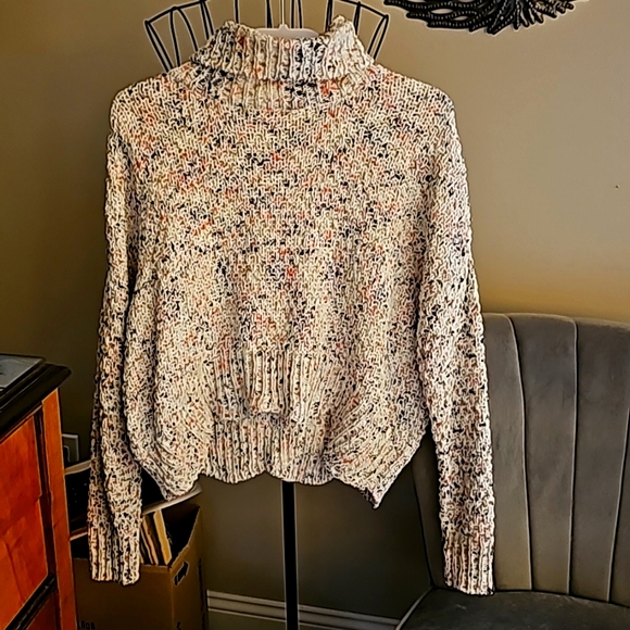 Sweater - Picture 1 of 1